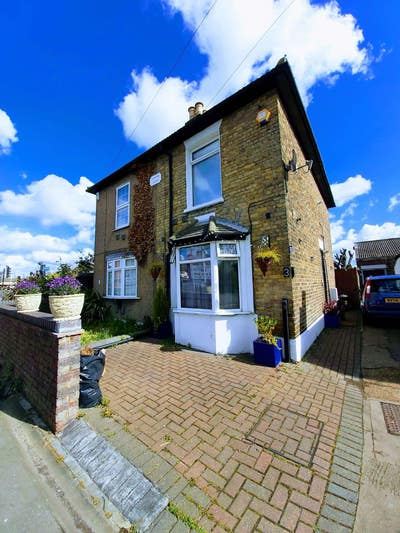 A bright, cozy en-suite double bedroom for rent Main Photo