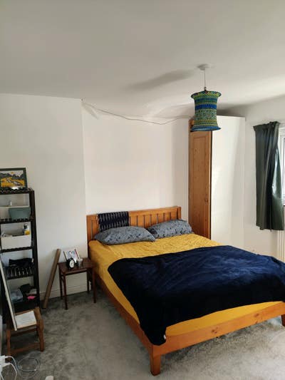 Master bedroom in Bedminster Main Photo