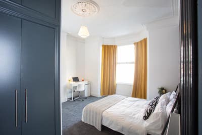All En-Suite Rooms in Luxury Accommodation! Main Photo