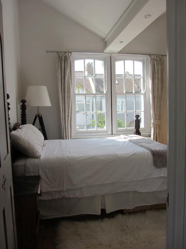 Lovely Double Bedroom in East London Main Photo