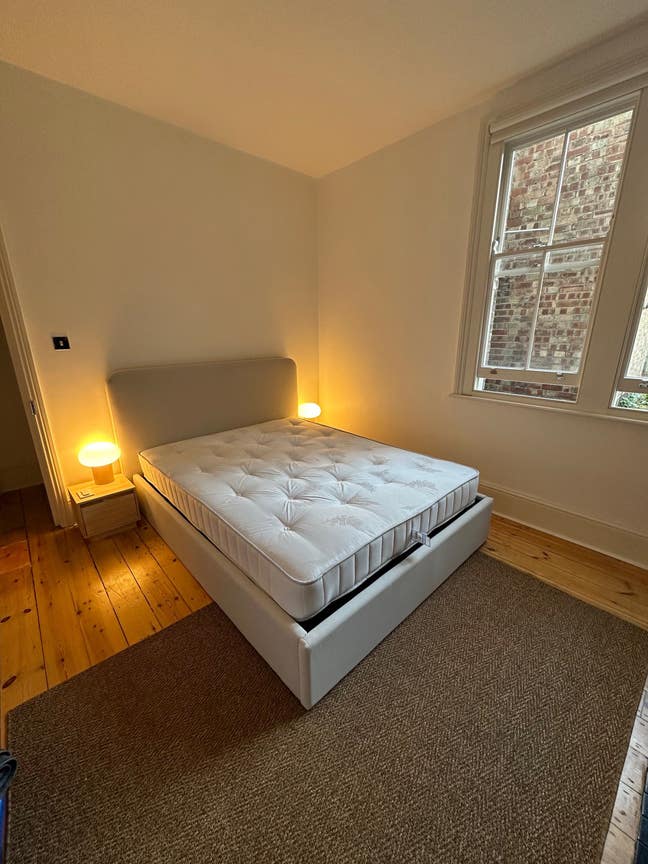 Double room in shared flat. Main Photo