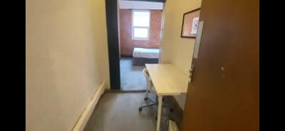 1 spacious Bedroom available in city centre  Main Photo