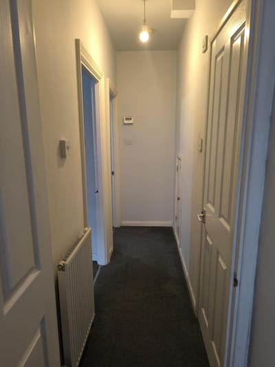 Spacious Flat in Heart of Bromley Main Photo