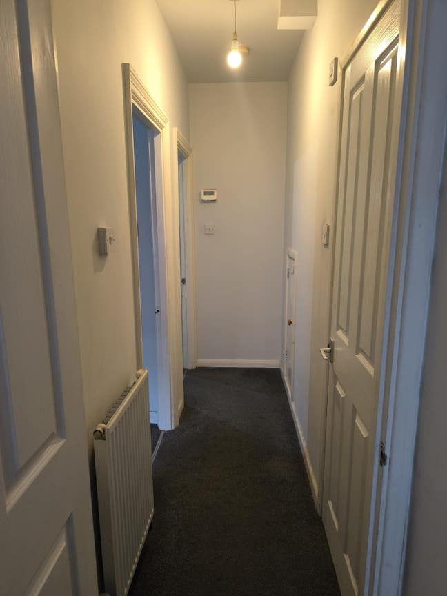 Spacious Flat in Heart of Bromley Main Photo