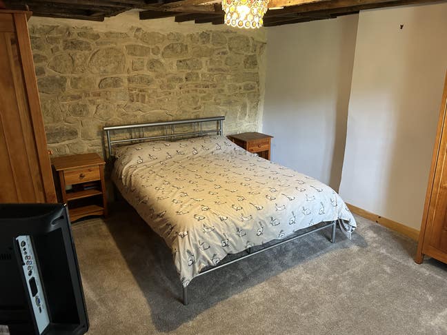 Large Furnished Double room to rent Main Photo
