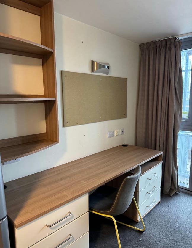 Student studio Sublet｜moonraker point  Main Photo