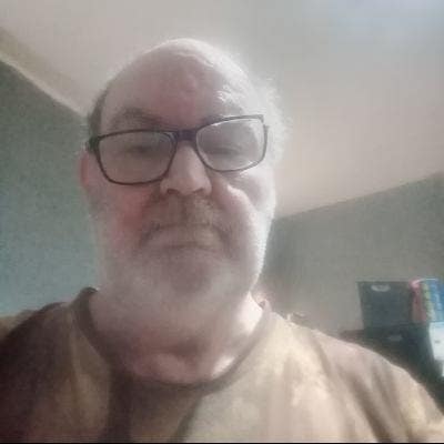 60 year old Male seeks a single or double room Main Photo