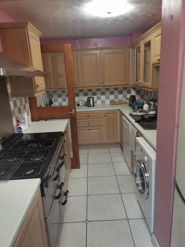 Ensuite single Room available until 5/9 Main Photo