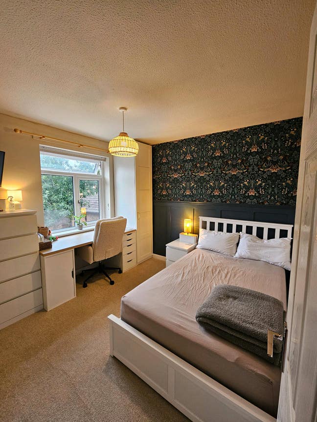 Double room, 2 bed house Main Photo