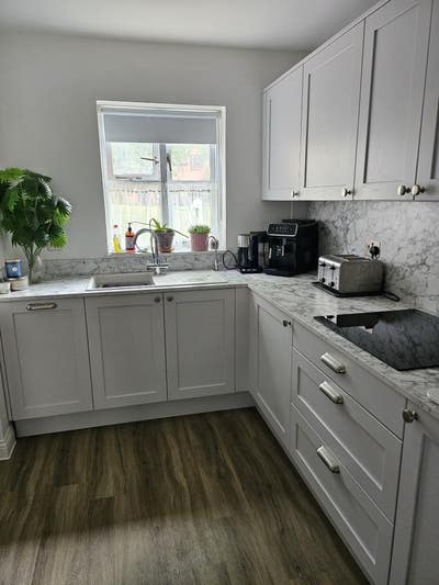 Double room in shared house  Main Photo