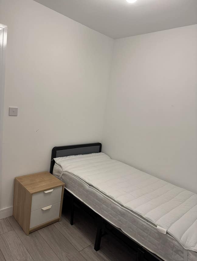 Single room Main Photo