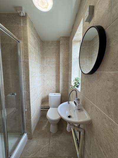 Large Double En-Suite Room-Dudley-Near Russel Hall Main Photo