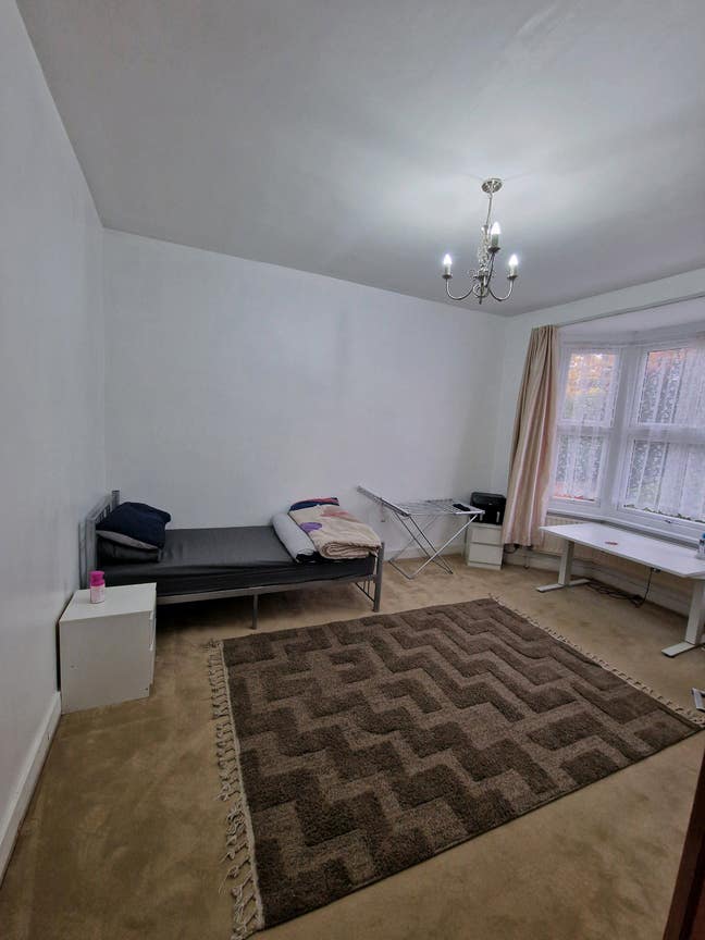 Double bedroom available near Central Park  Main Photo