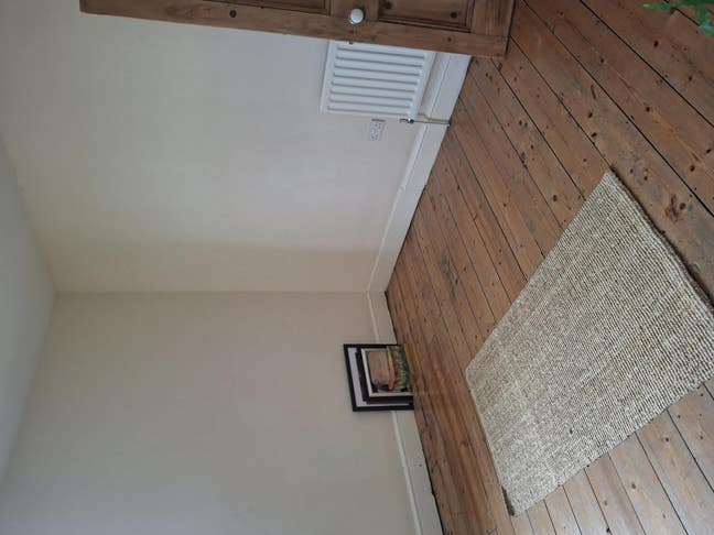 Room to rent Main Photo