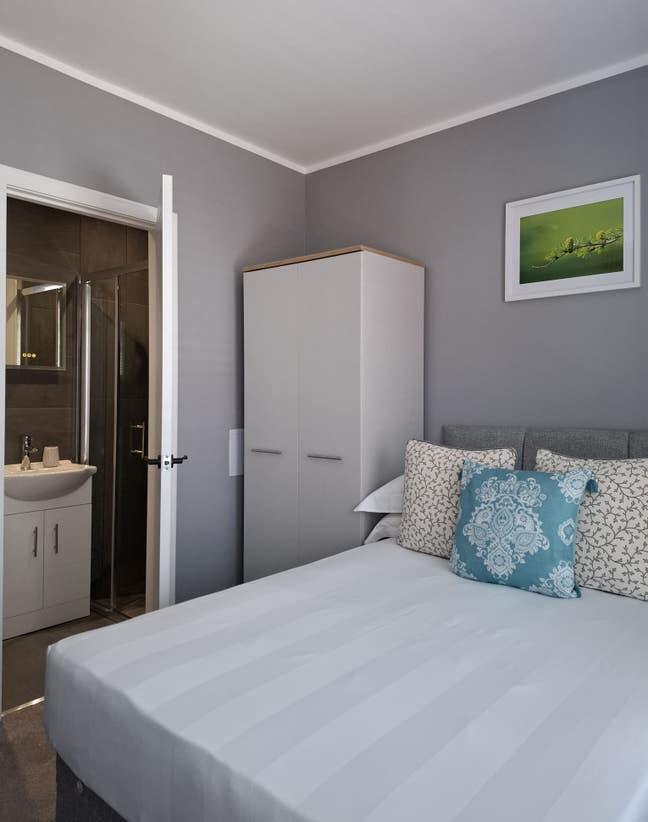 En-suite double rooms in a lovely house Main Photo