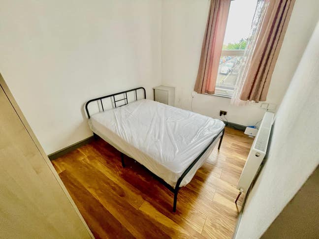 🏡 3 Rooms Ready to Move In | Leyton | Central Lin Main Photo