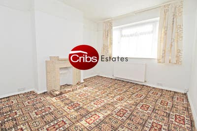 2Bedroom Flat Available to rent in Mitcham Main Photo