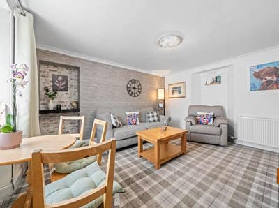  Deluxe double en-suite rooms (STL welcome ) Main Photo