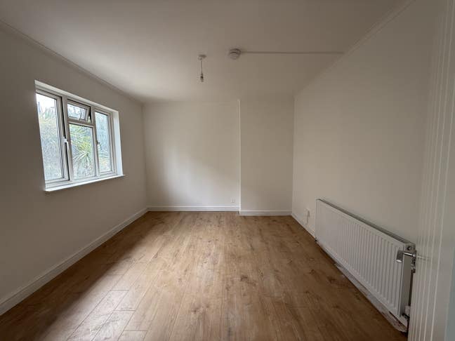 5-Bedroom House To Rent Near Stepney, E1  Main Photo
