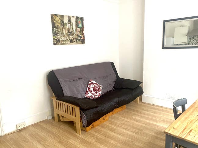 Large double room  Main Photo