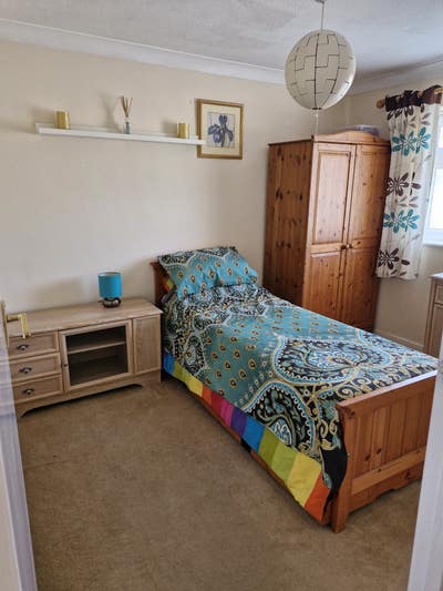 Single/double room to rent Main Photo