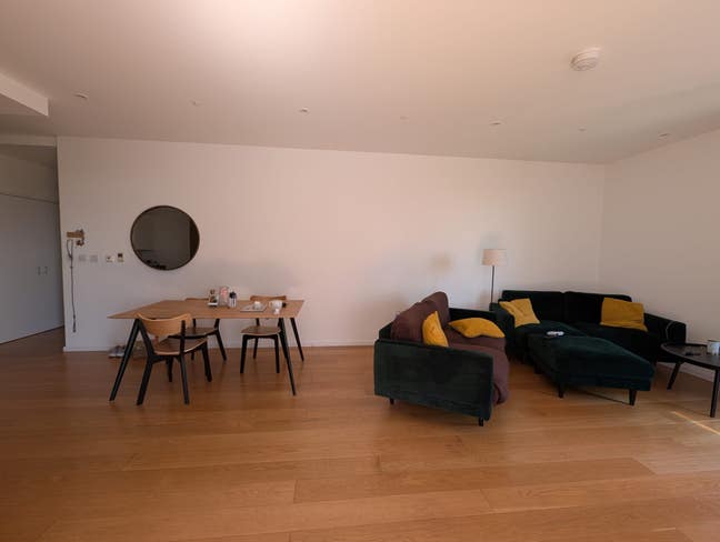 Double Room Available in Cosy 3-Bed Flat Share  Main Photo