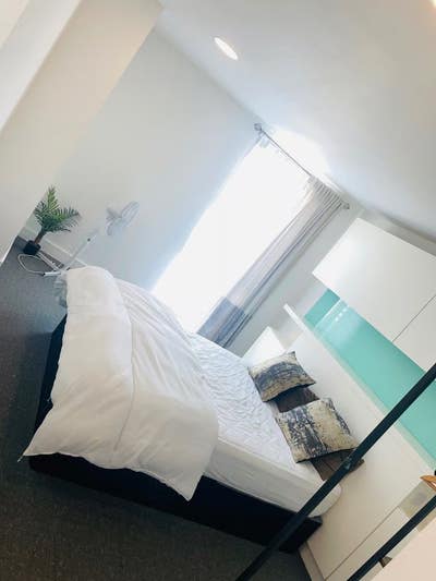 Luxury 1-Bed Condo with Pool & Parking-B5 Main Photo