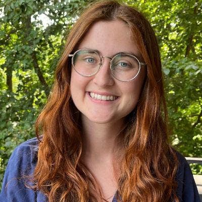 Recent MA graduate seeking room! Main Photo