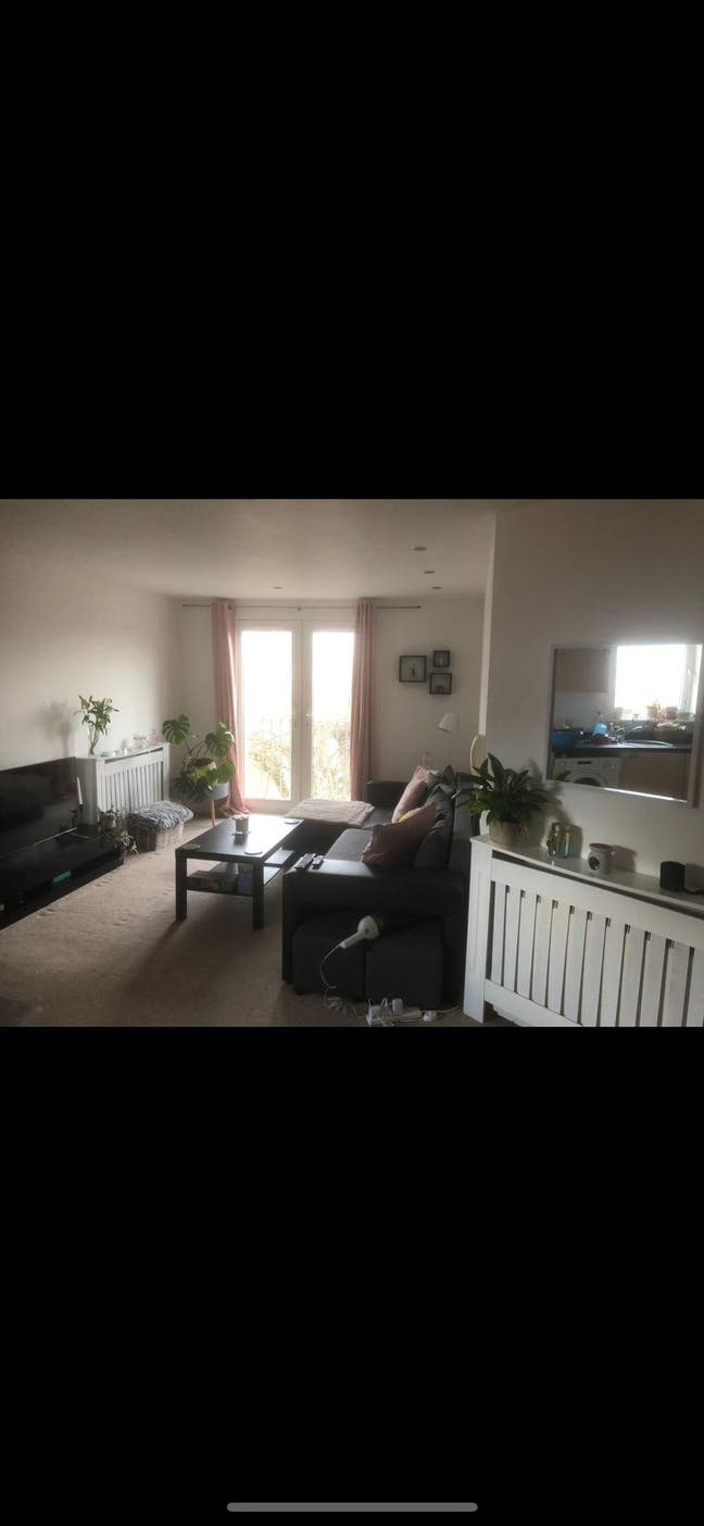 Great location modern flat for two Main Photo