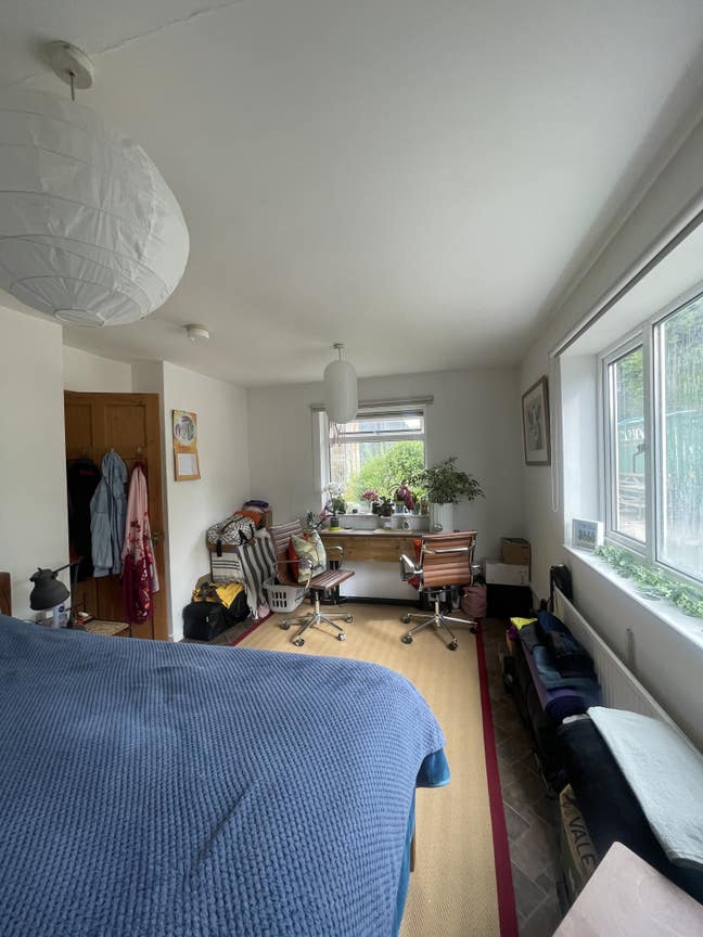 Self contained studio flat /anex Main Photo
