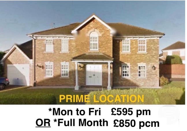 Your Own Lounge+Double Room/Ensuite,, Parking, Gym Main Photo