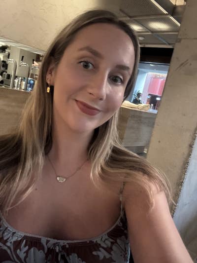26 year old female looking to move in ASAP Main Photo