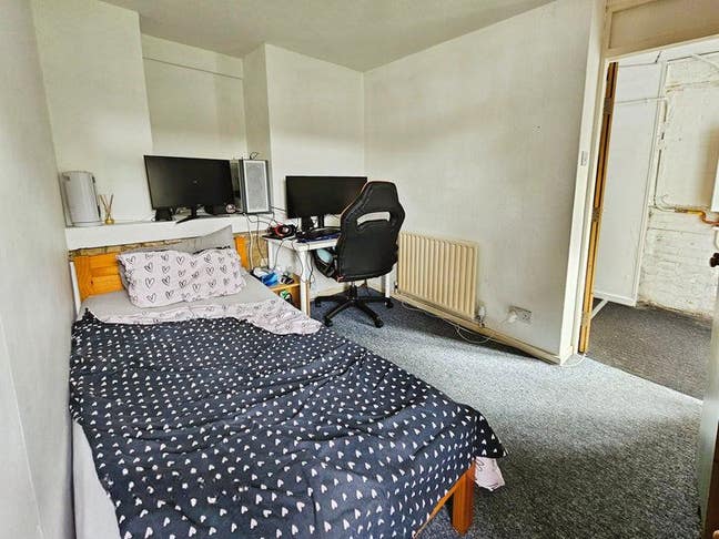 Single room 15 min from university  Main Photo