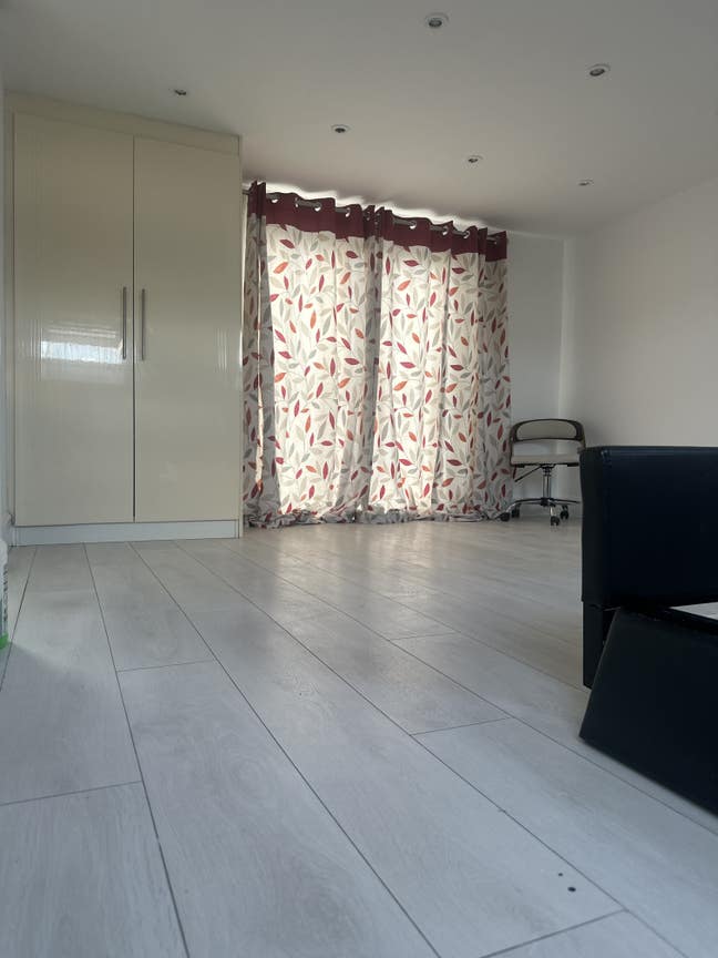 Cozy Attic Room for Rent in Family Home Main Photo