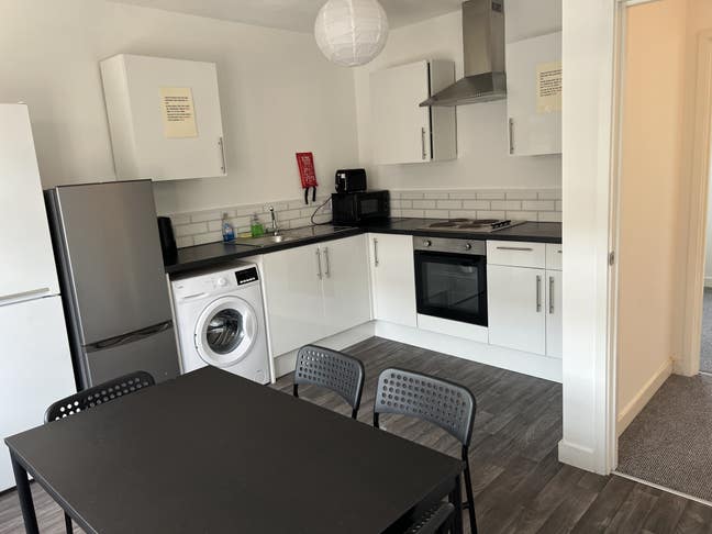 3 Bed  Shared Flat Lawrence Hill  Main Photo