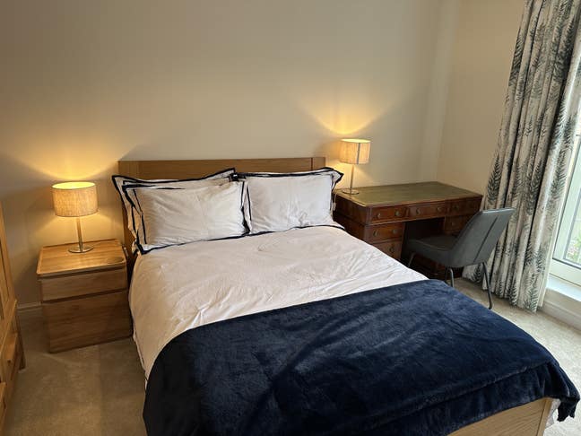 Spacious double room available Main Photo