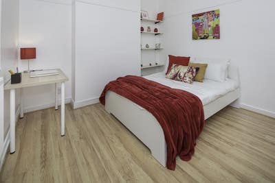 A Peaceful Room with a Homely Feel Main Photo