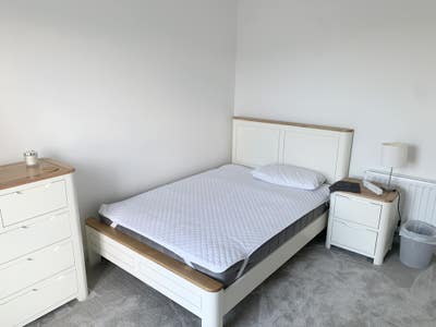 Double room available for a lodger  Main Photo