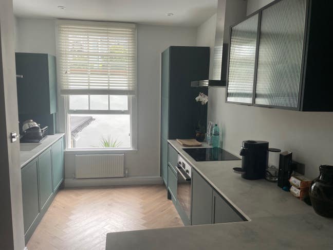 Newly refurbished Double bedroom  Main Photo