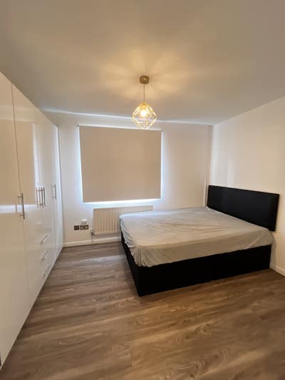 Spacious Neat Double Room in OX26 Main Photo
