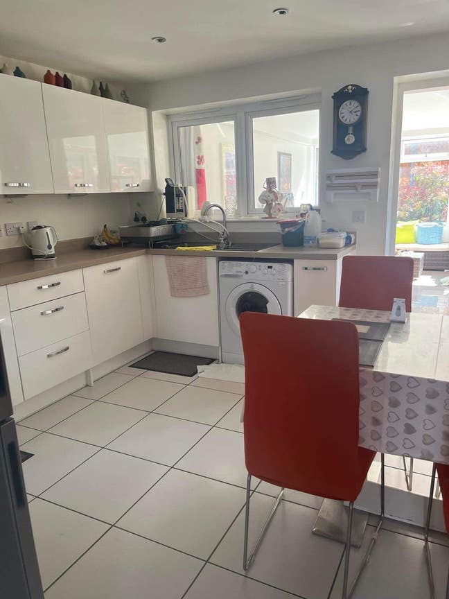 Double room to rent Main Photo