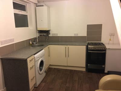 1 Bed Self Contained Ground Floor Flat DMU or LRI Main Photo