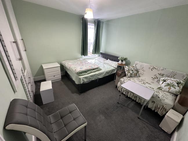 🌟 Special Offer  double bedroom for female £675  Main Photo