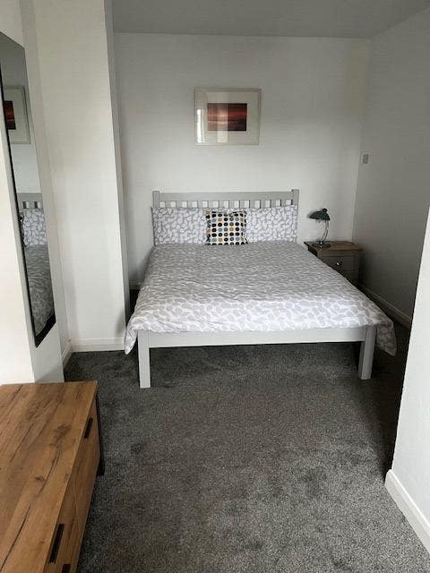 Furnished double room for 1 person in shared house Main Photo