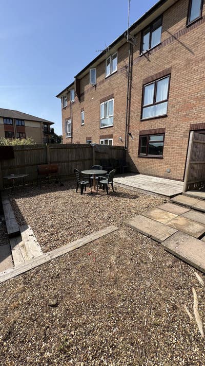 Appleyard Place / Oldbrook Main Photo