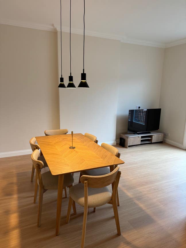 Stunning Double Room in Newly Refurbished Flat Main Photo