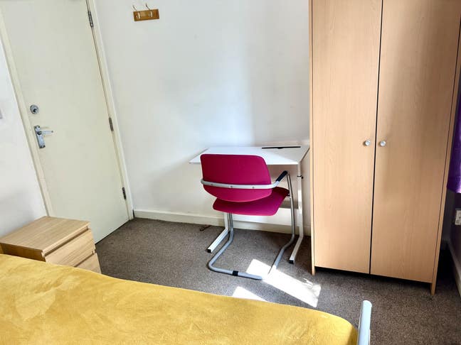 ✅Affordable Rm+Sink ✅ Bills inc.✅Parking ✅ Garden  Main Photo