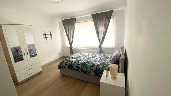 All bills included!!! *Superb High Spec En-suite* Main Photo
