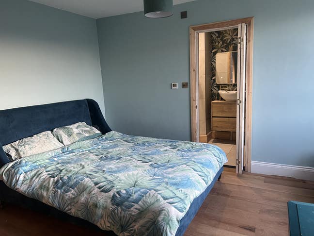 Bright, Spacious Ensuite Room in Crouch End (N8) Main Photo