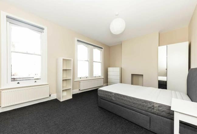 Room to let Late Sep-Feb in gorgeous Brixton house Main Photo